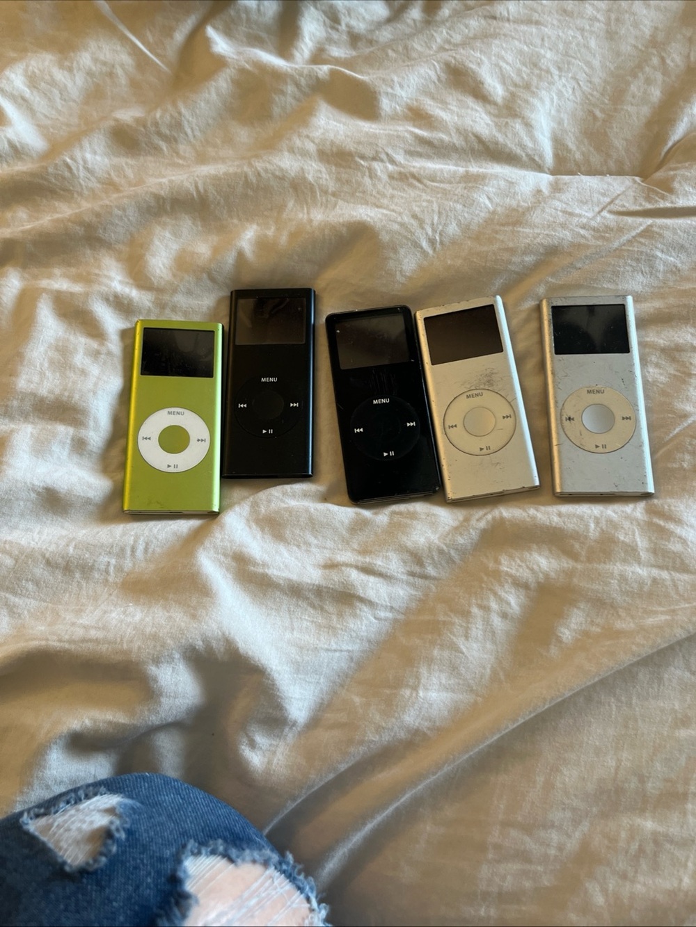 Apple iPod Nano Portable MP3 Player -‎ Green, Black, Silver (Lot) 5 parts only